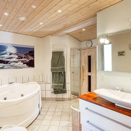 Ferienhaus Holiday Lv